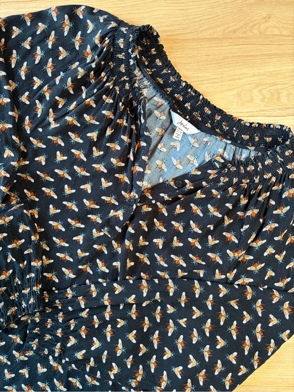 Joules Talia Bee Print Smocked Blouse Black Bumblebee Top US 6 UK 10 Viscose